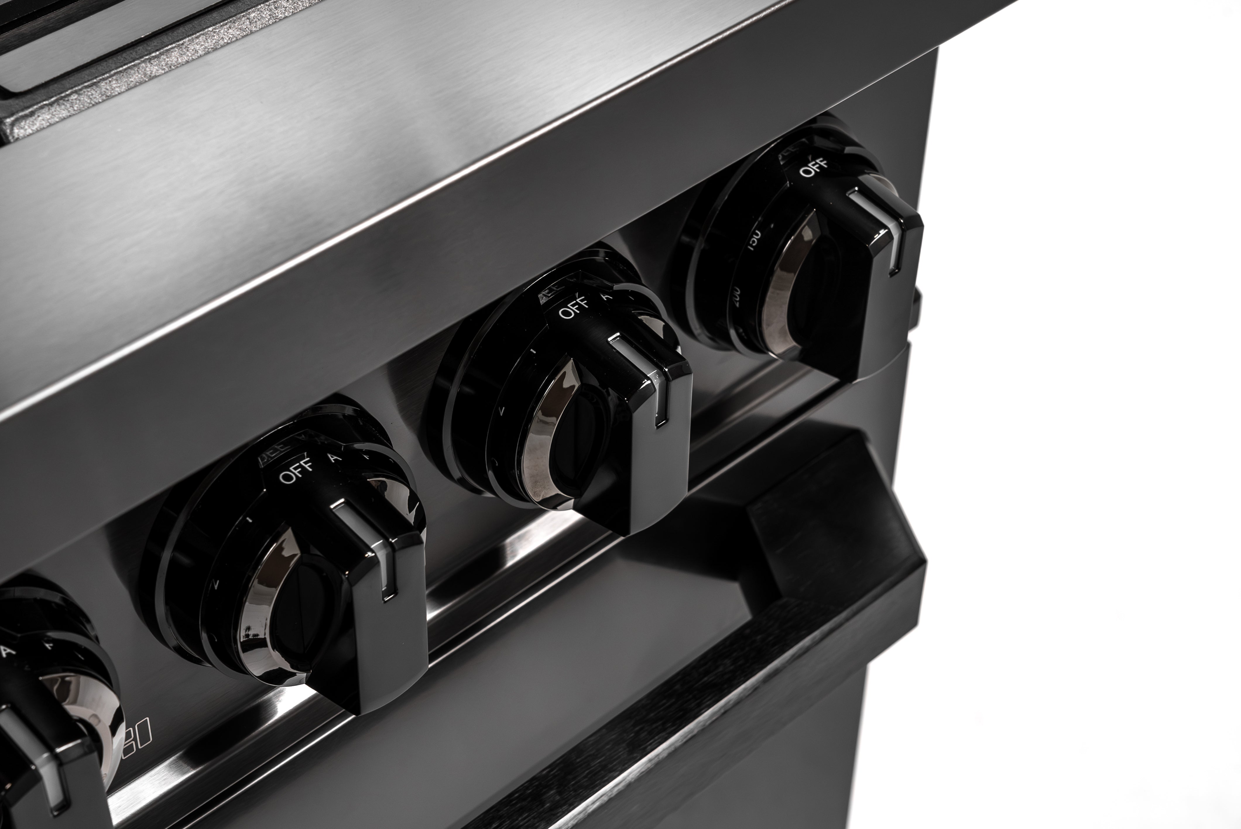60″ Induction Range with Built-in Professional Griddle – Black Stainless Steel