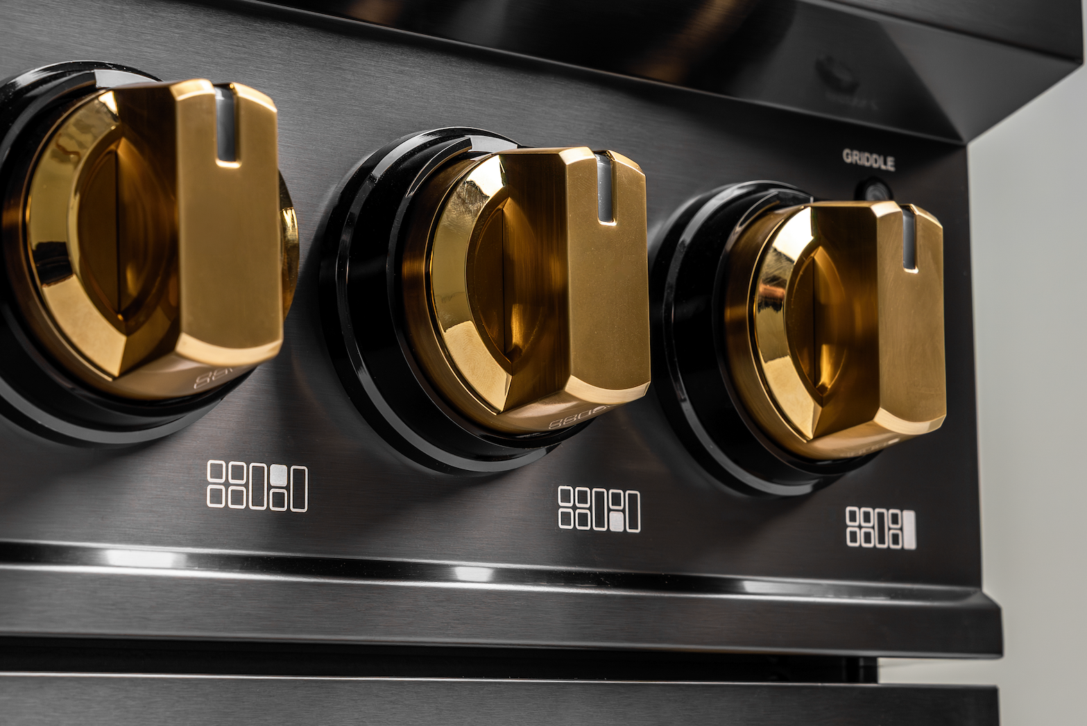 60″ Induction Range with Built-in Professional Griddle – ORION Edition